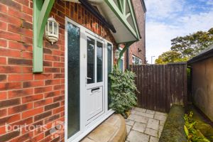 Photo 24- click for photo gallery